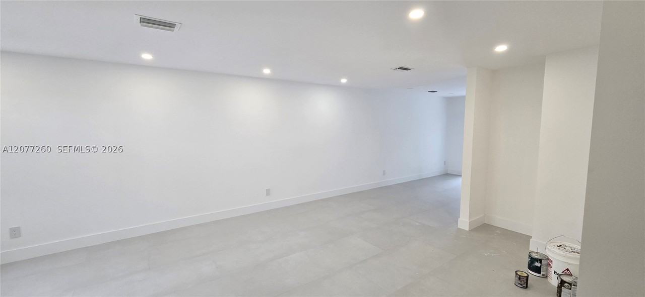 226 Sea View Dr #105 - Photo 5 of 10
