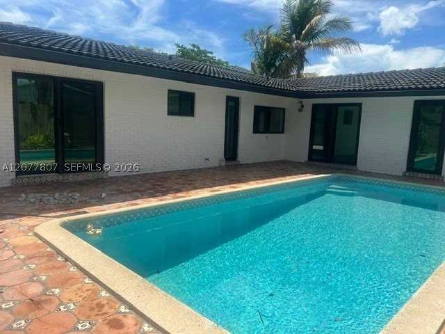 15821 Sw 102nd Ct - Photo 3 of 17