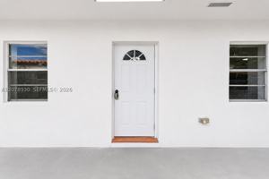 featured image of 402 Nw 44th Ave #1