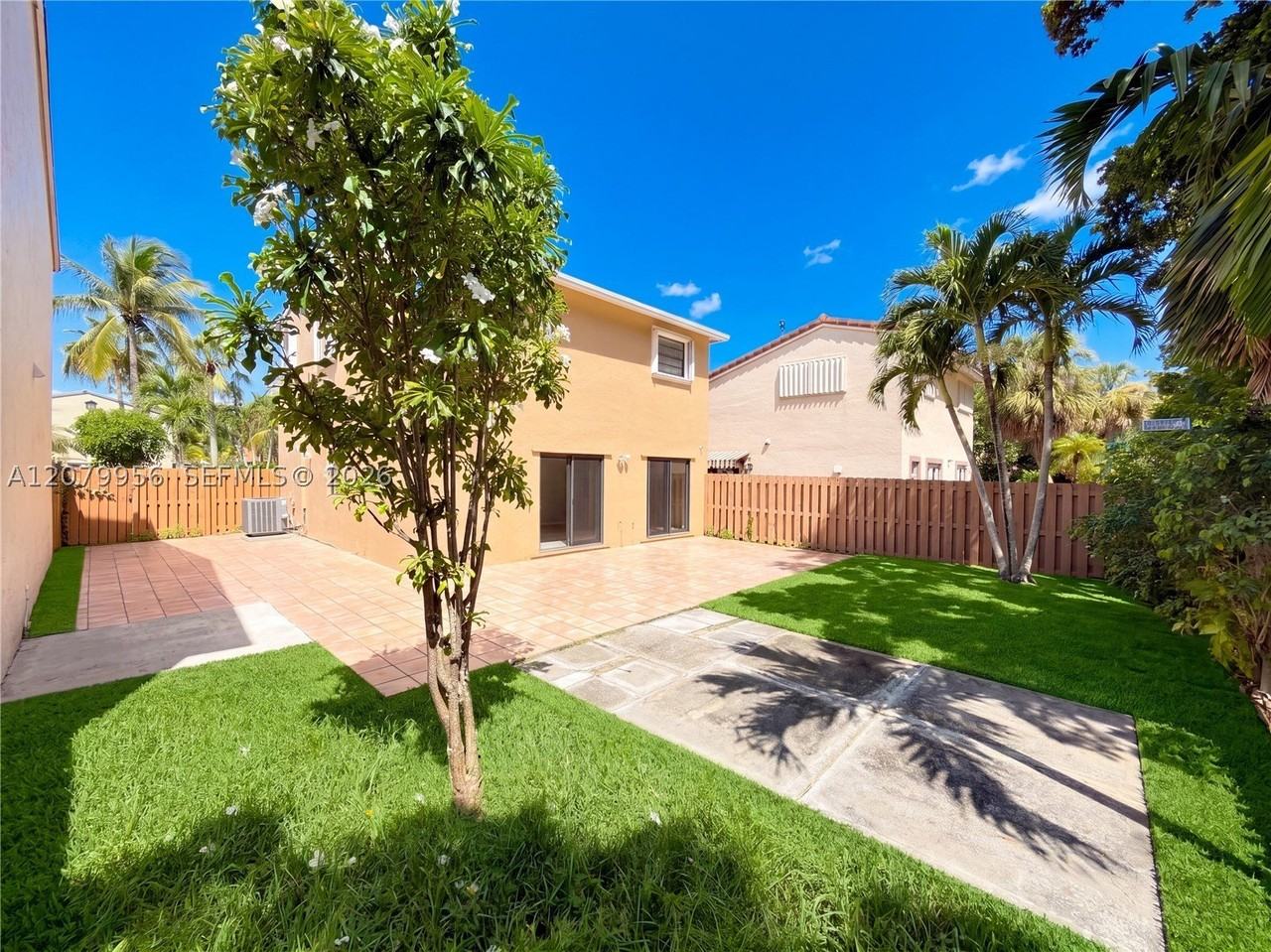 10615 Sw 147th Ct - Photo 6 of 28