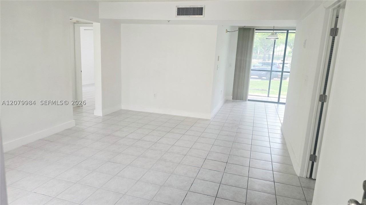 8650 Sw 133rd Avenue Rd #107 - Photo 5 of 26