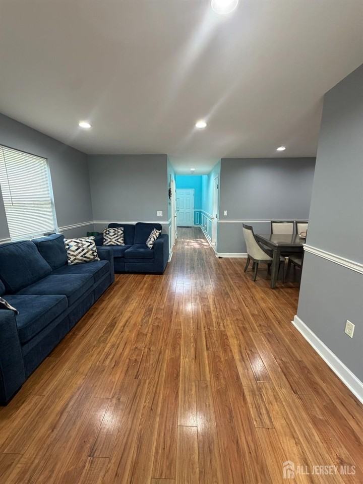 22 Jill Ct - Photo 2 of 19