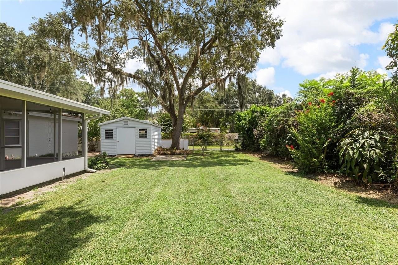 3308 Raeford Rd - Photo 5 of 45