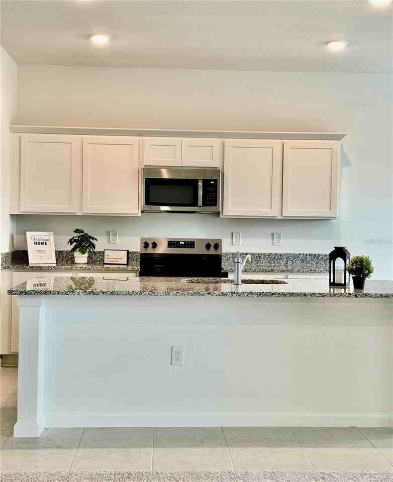 2652 Buttercup Ave - Photo 2 of 11