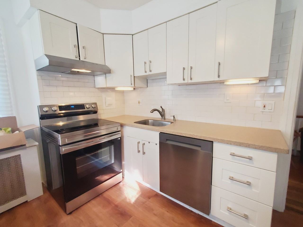 43 Mohegan Ave #2