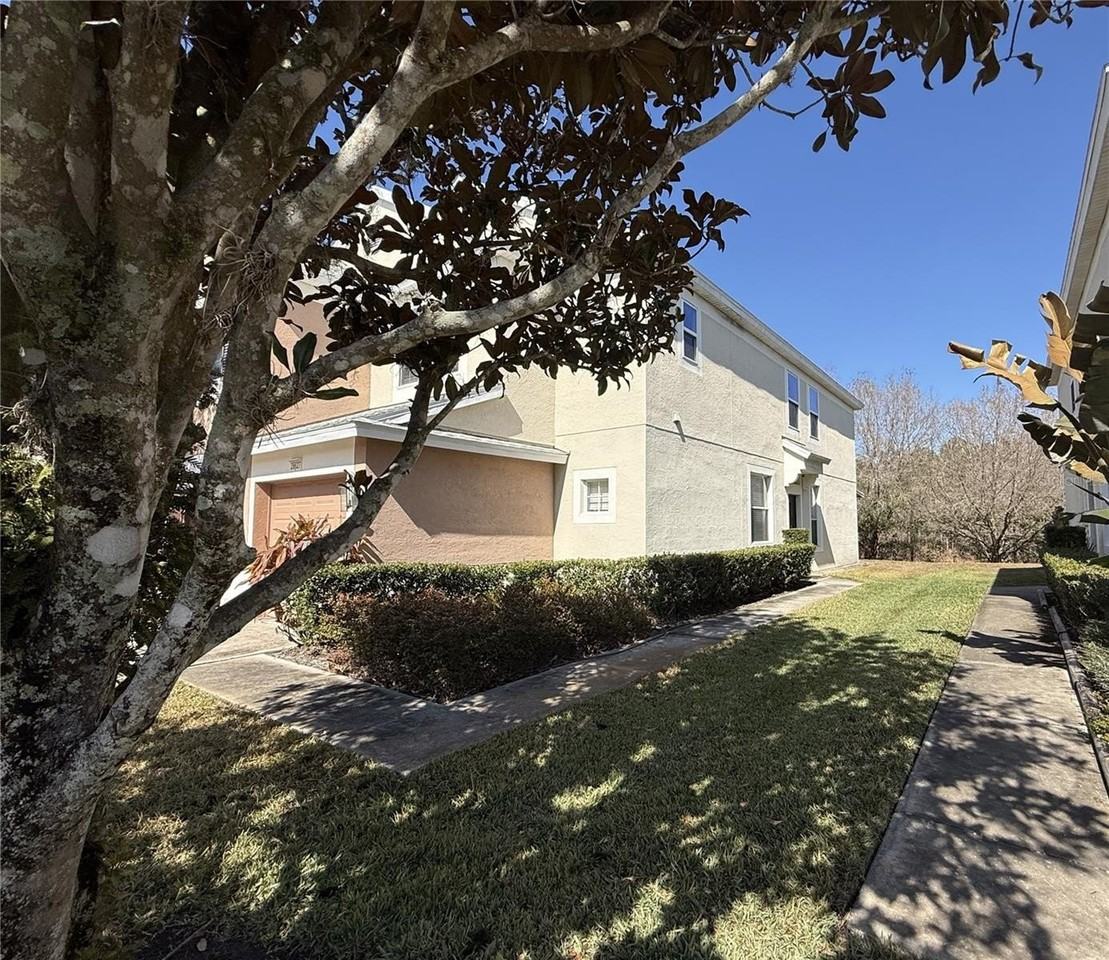 26627 Castleview Way - Photo 2 of 29