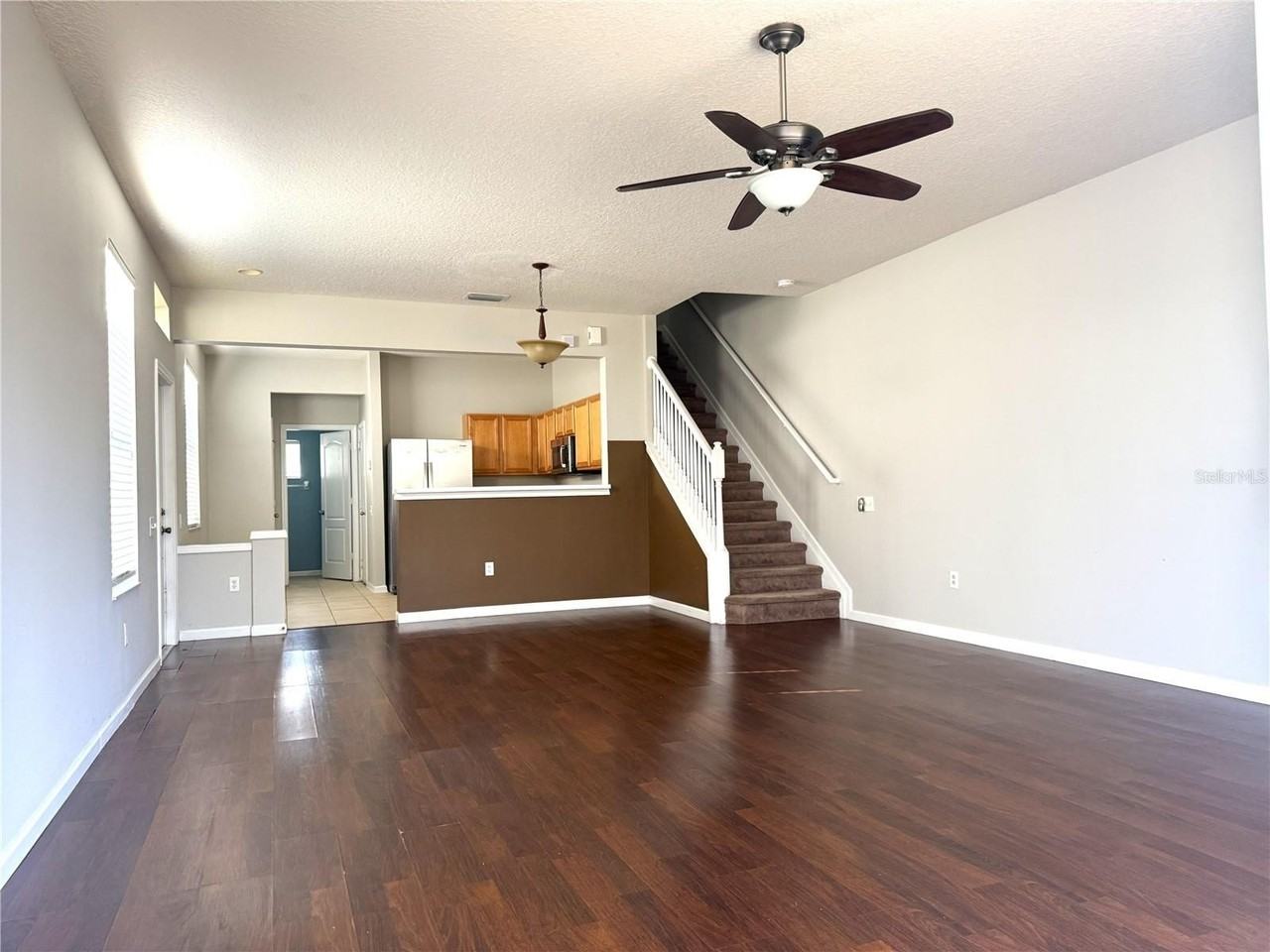26627 Castleview Way - Photo 4 of 29