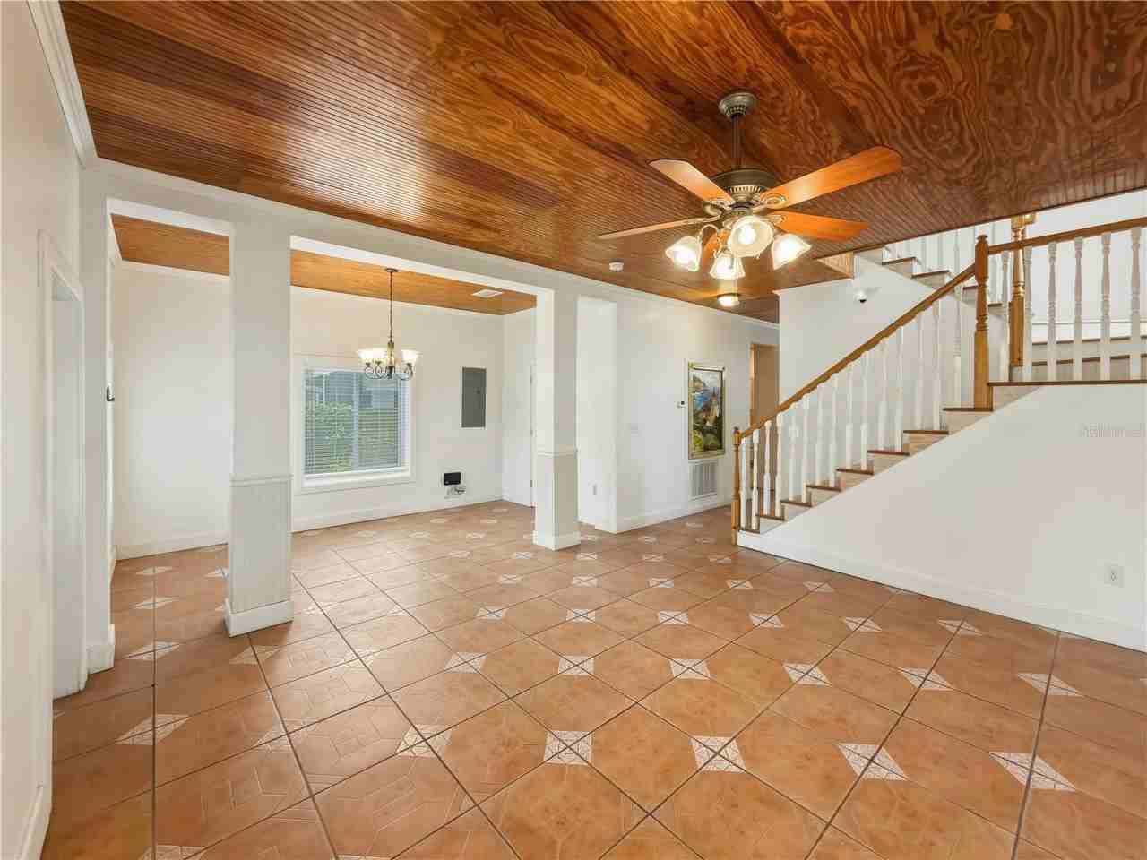 211 E 131st Ave - Photo 5 of 44