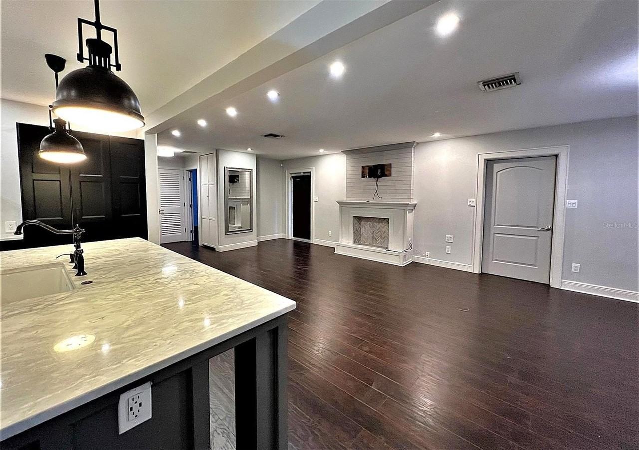 7830 46th Way N - Photo 6 of 27