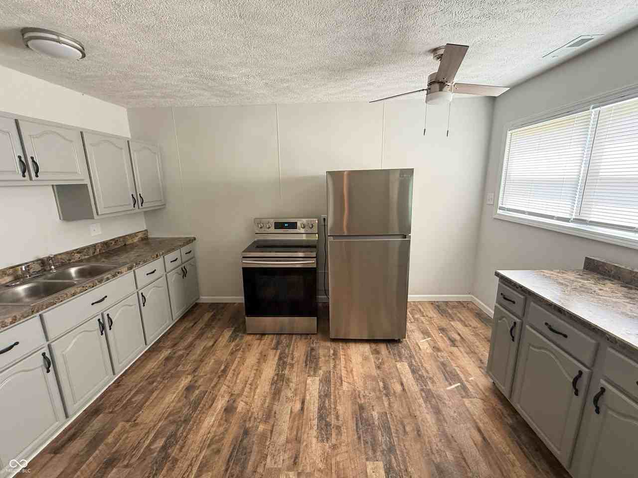 4109 Weaver Ave - Photo 3 of 13