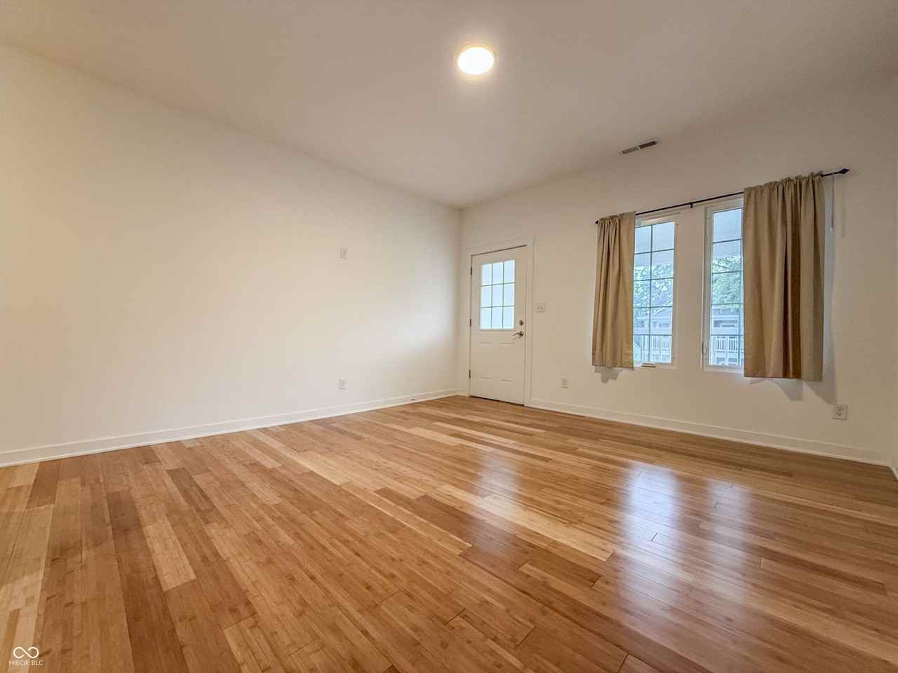 2125 Bellefontaine St - Photo 6 of 23