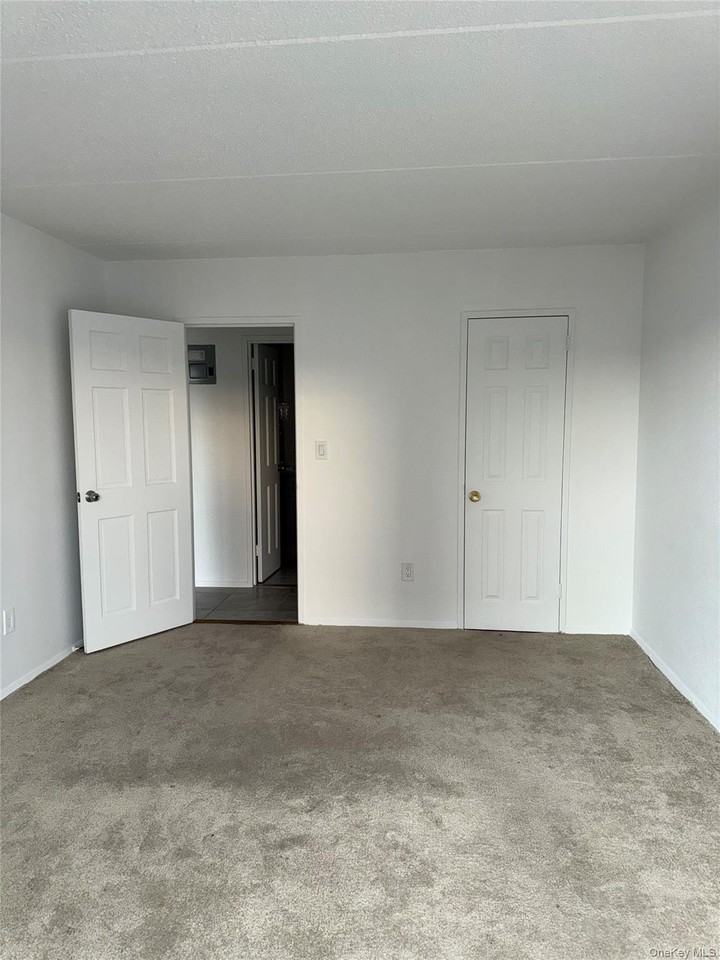 1116 Warburton Ave #2G - Photo 5 of 39