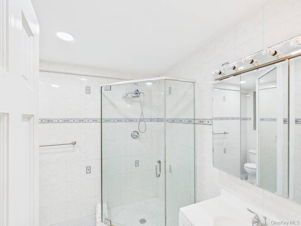 8810 34th Ave #3K - Photo 6 of 10