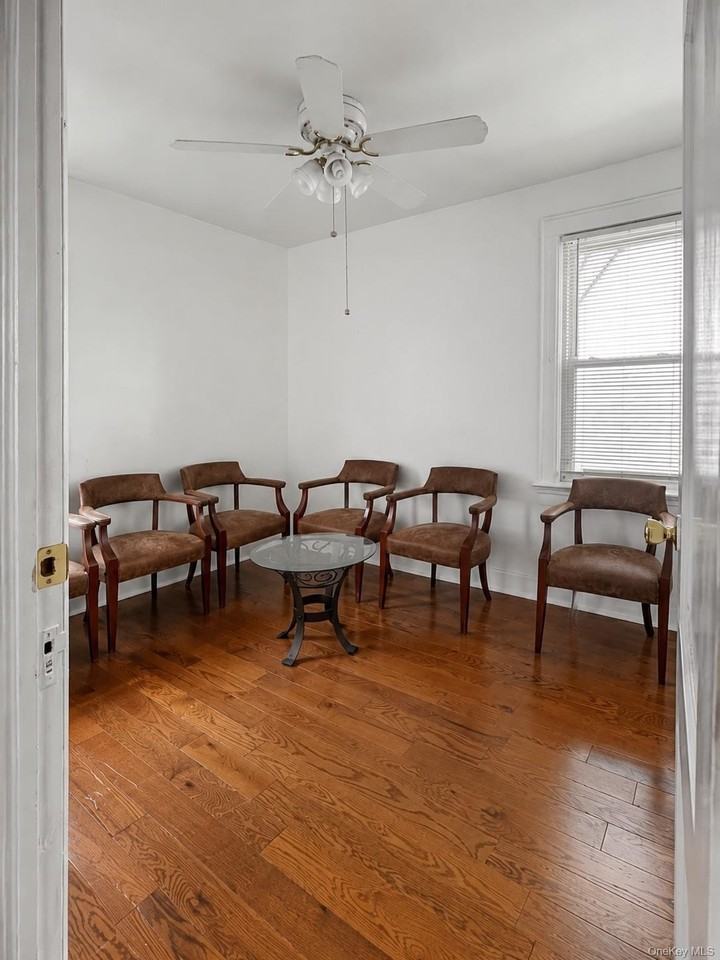 8815 215th St - Photo 3 of 7