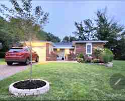featured image of 6 Burns Ct