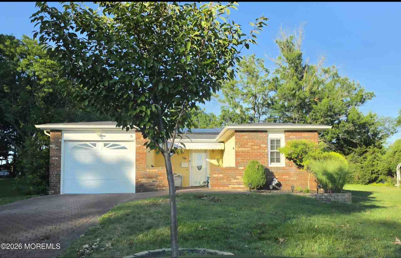 6 Burns Ct - Photo 3 of 20