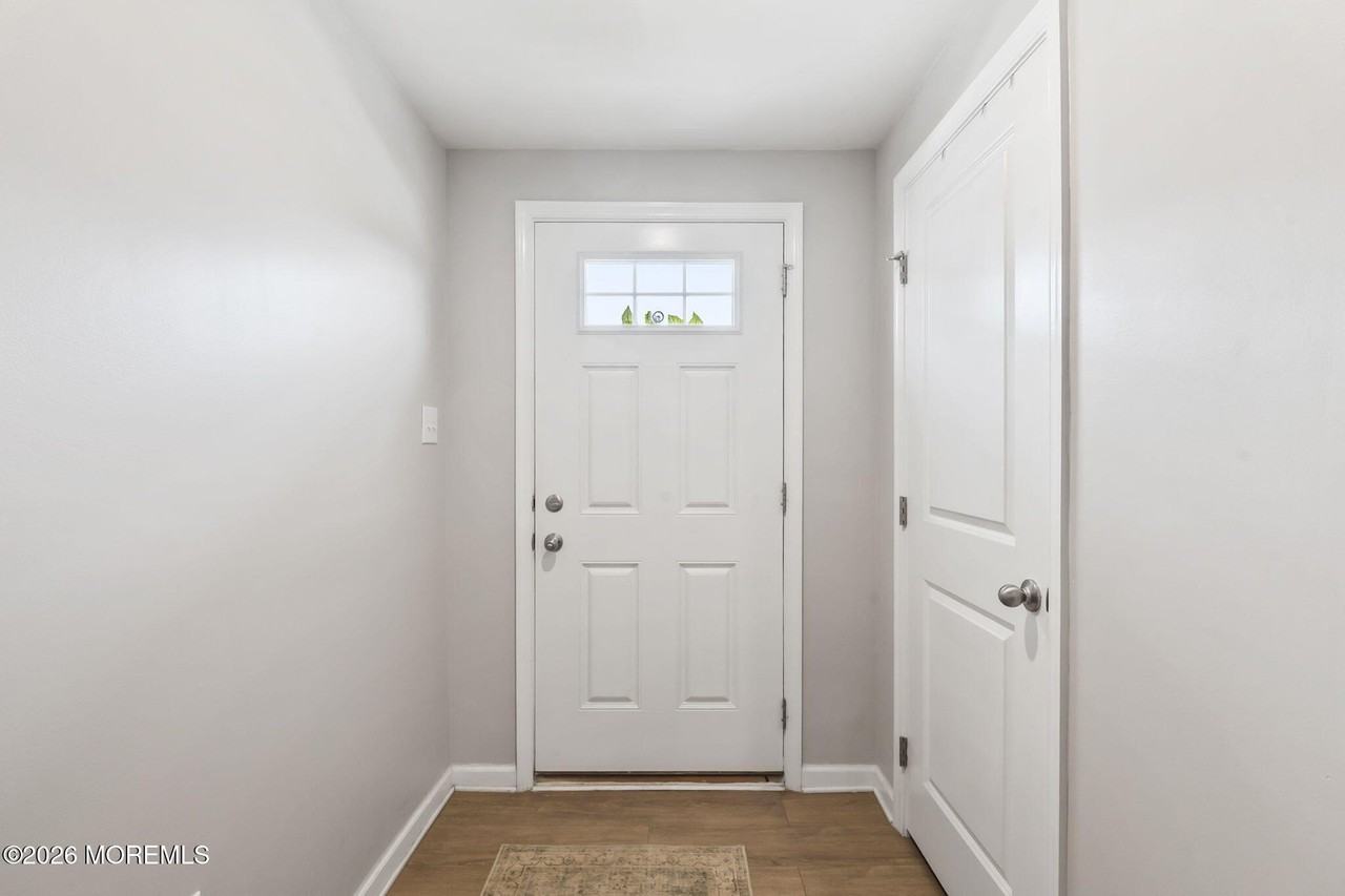 205 Cyprus Ct #205 - Photo 2 of 28
