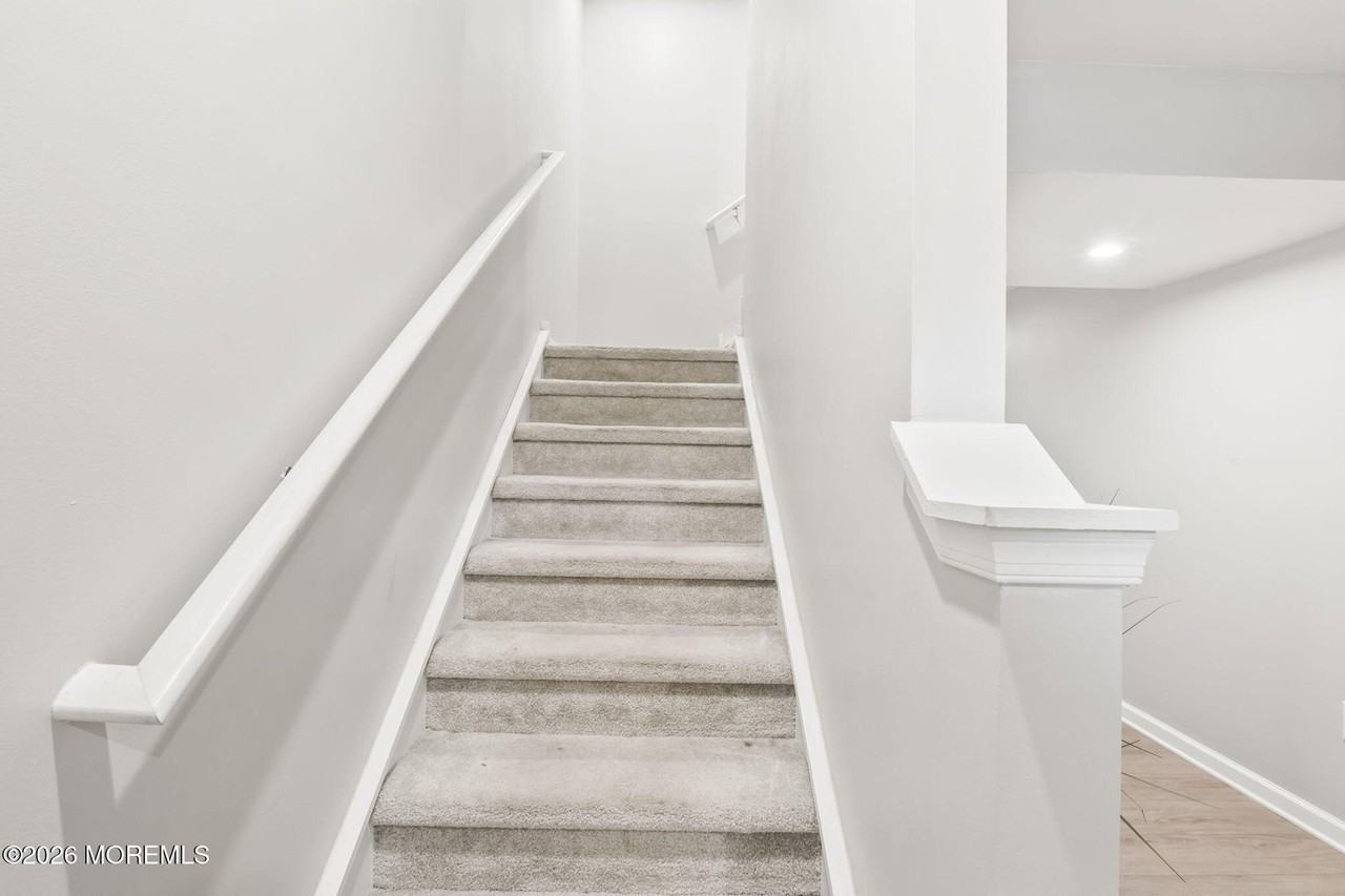 205 Cyprus Ct #205 - Photo 4 of 28