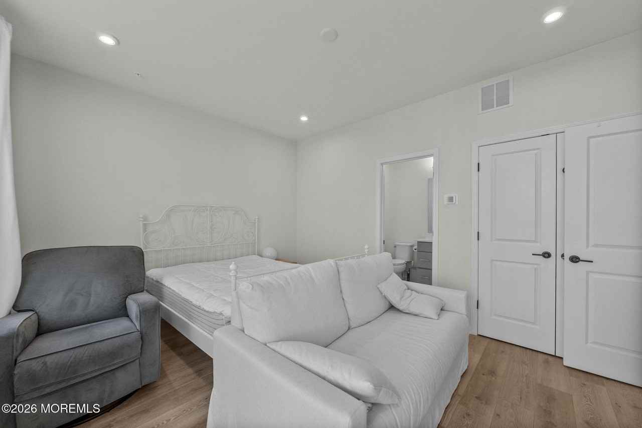 1502 Arose Ln - Photo 7 of 44