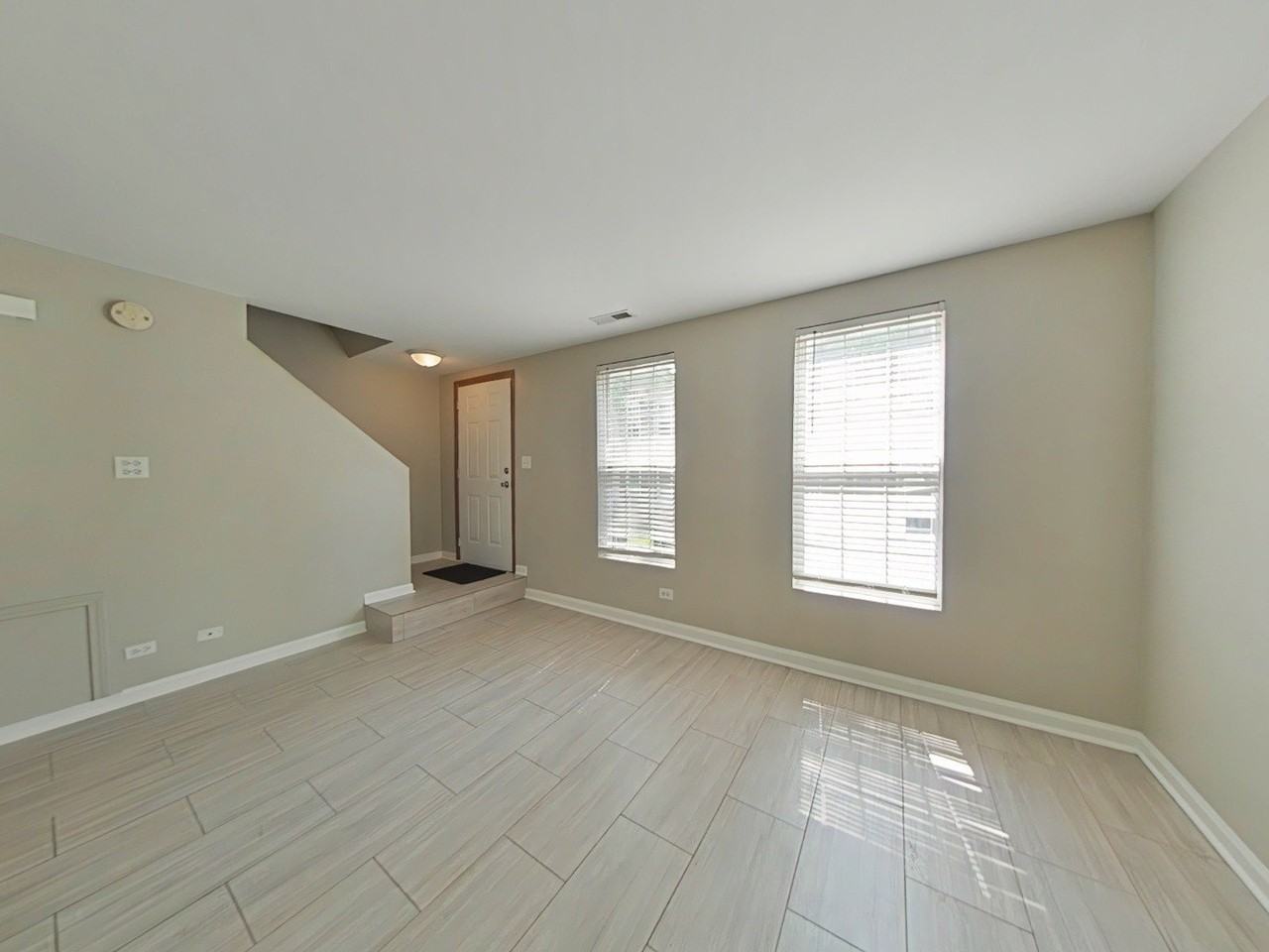 1101 Symphony Dr - Photo 2 of 8