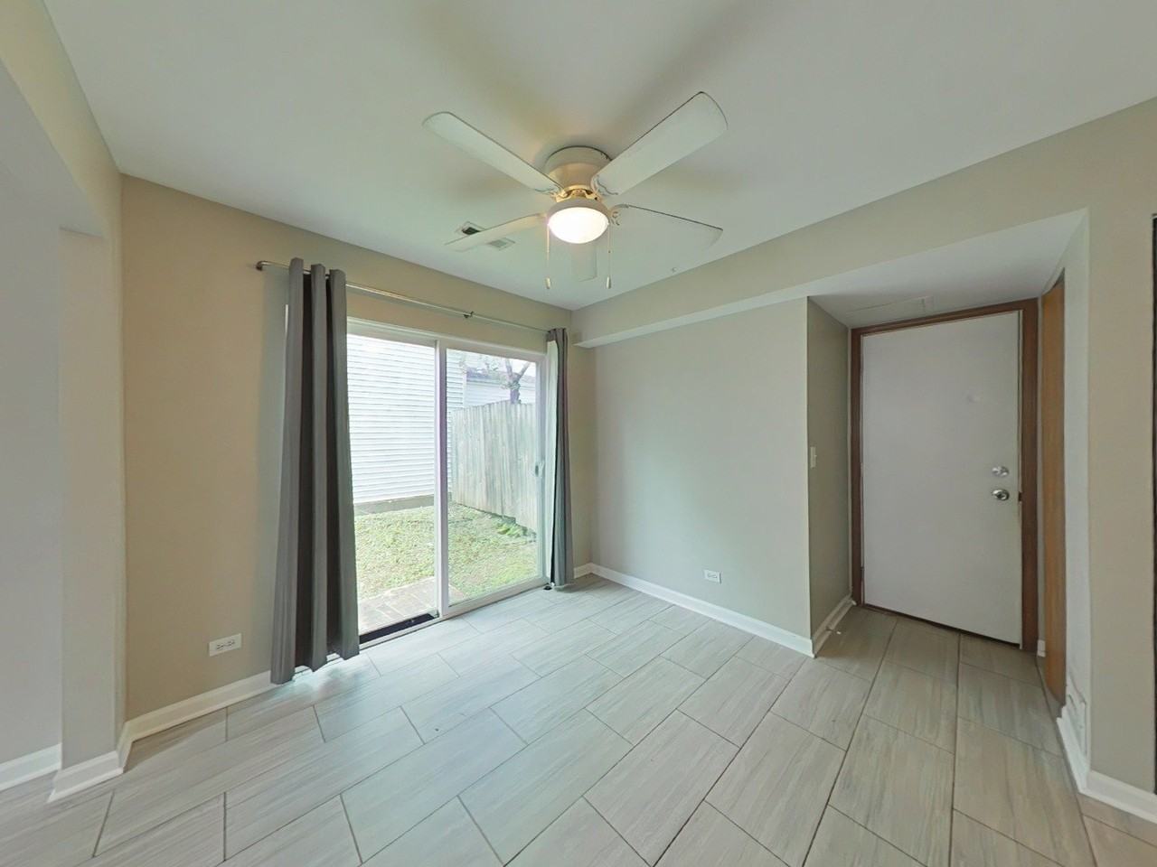 1101 Symphony Dr - Photo 4 of 8