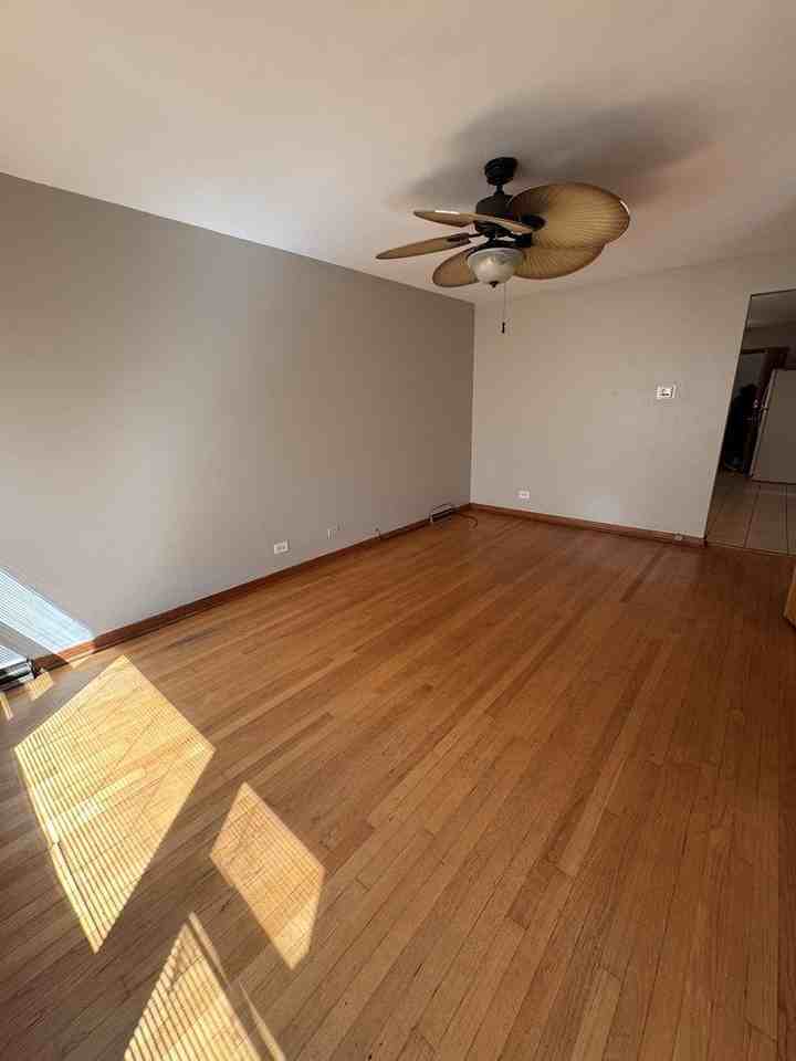 706 E 106th St #1 - Photo 4 of 11