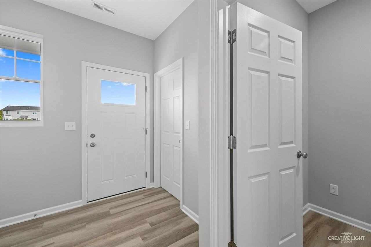 537 S Preston St - Photo 2 of 12