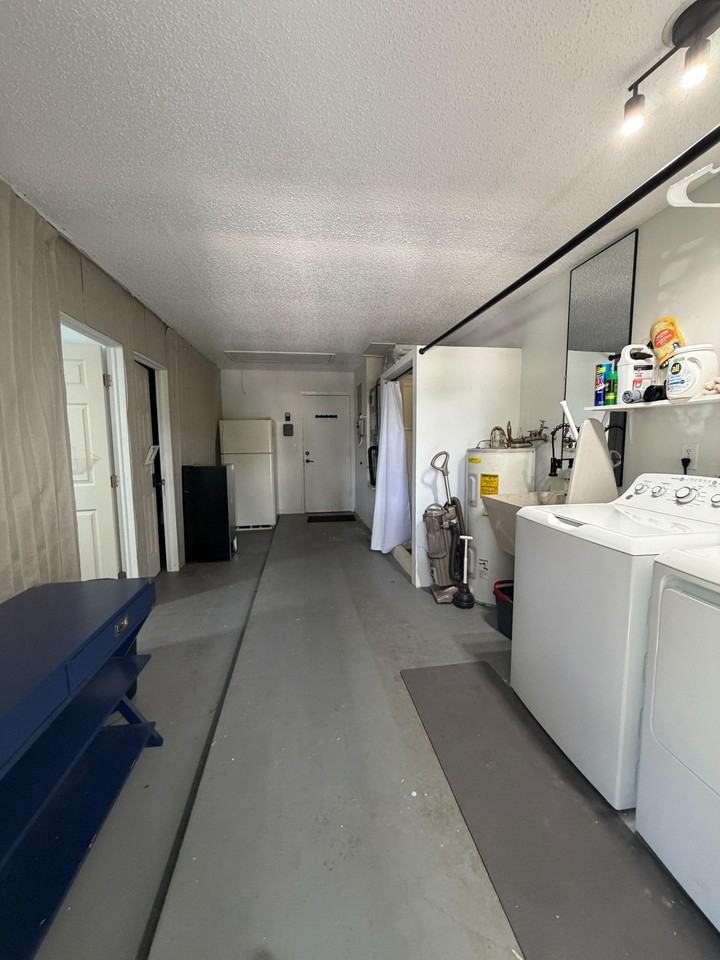 Inverness Dr - Photo 6 of 18