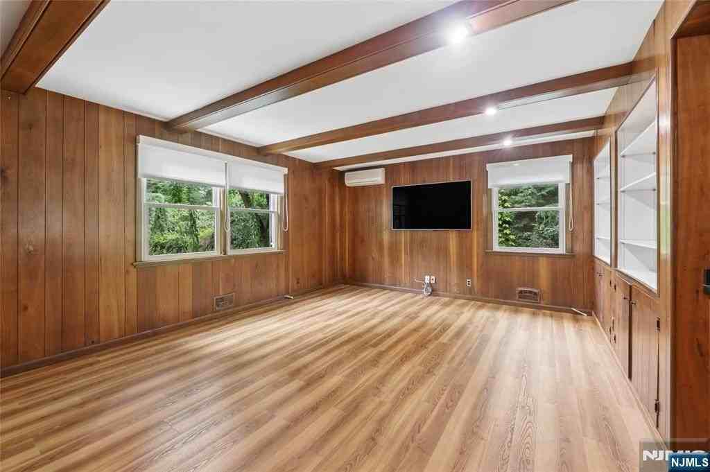 26 Glenwood Rd - Photo 6 of 31