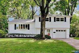 253 Jeffer St - Photo 1 of 1