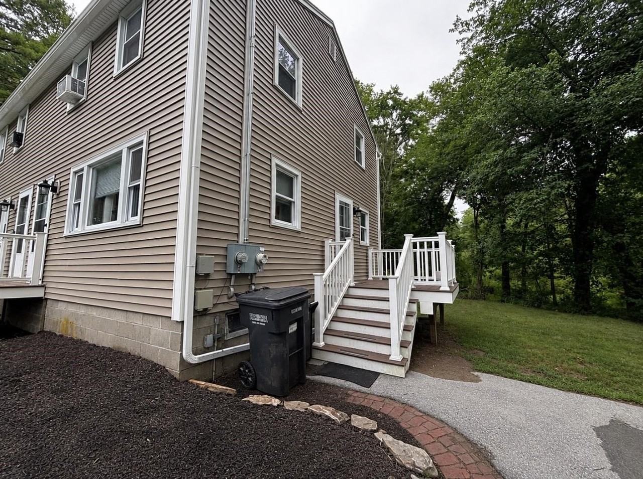 4 Lorraine Ave - Photo 2 of 37