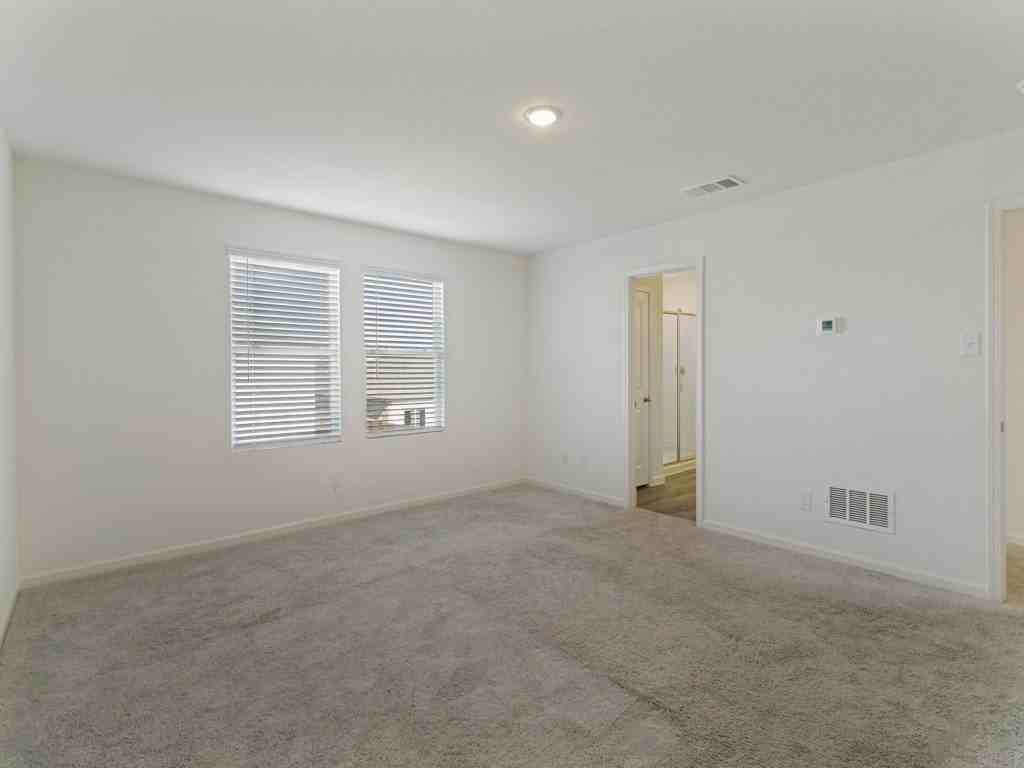 10328 Rosegreen Ln - Photo 6 of 12