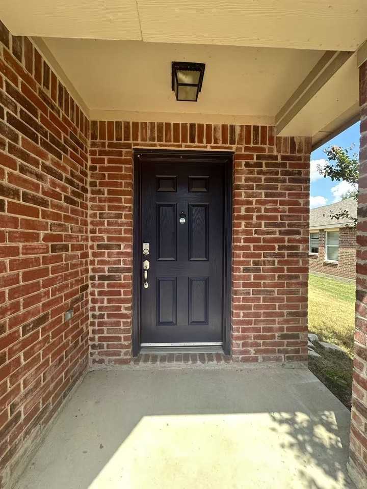 1240 Miller Ln - Photo 4 of 36