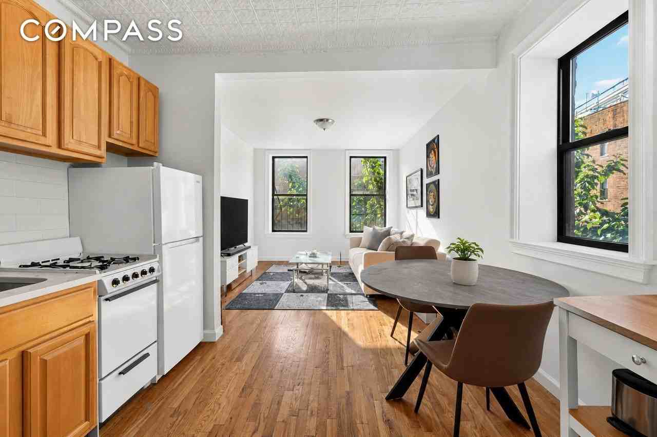 241 Mulberry St #17 - Photo 3 of 5