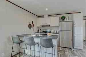 featured image of 2404 Catalpa St #99