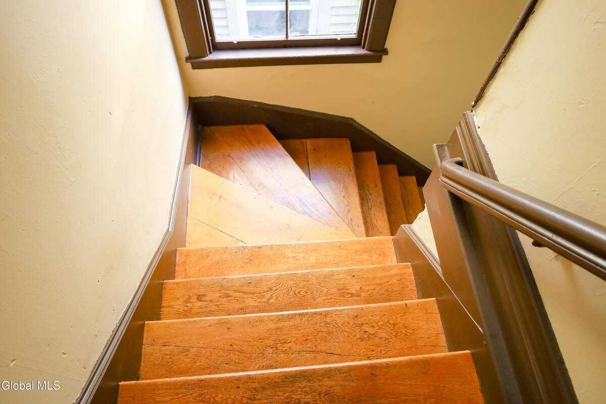 475 Hamilton St #2 - Photo 2 of 18