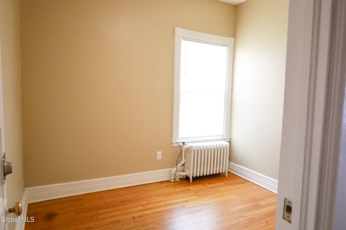 475 Hamilton St #2 - Photo 7 of 18