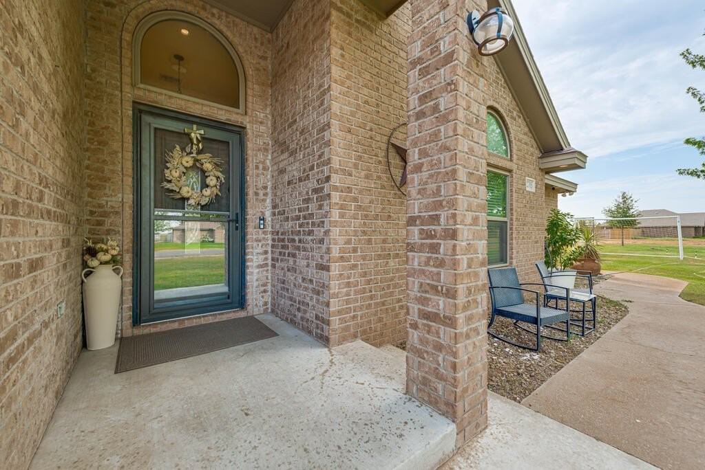2705 S County Road 1068 - Photo 2 of 38