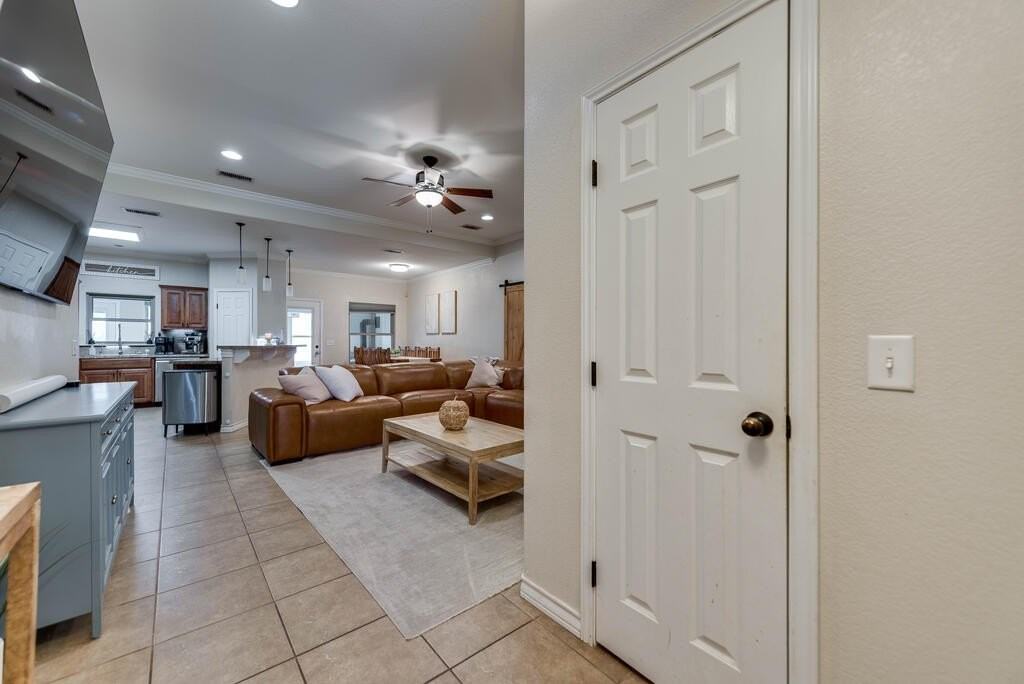 2705 S County Road 1068 - Photo 4 of 38