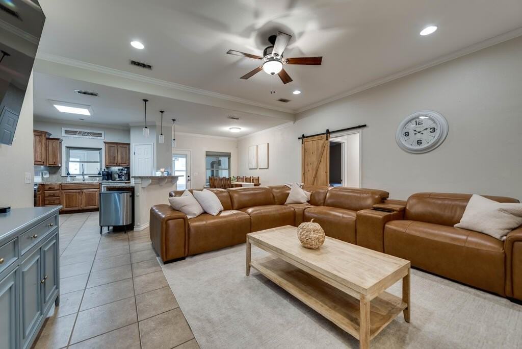 2705 S County Road 1068 - Photo 5 of 38