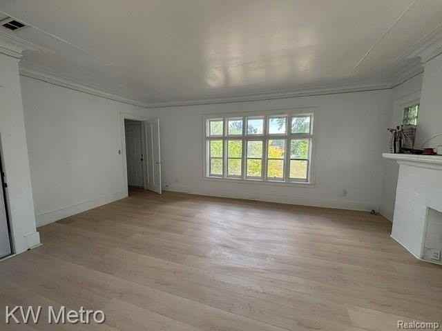 2952 Elmhurst St - Photo 5 of 50