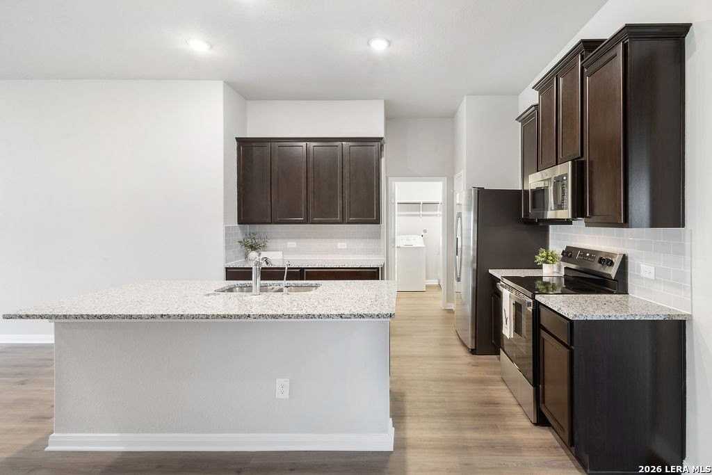 3023 Wembley Way - Photo 4 of 16