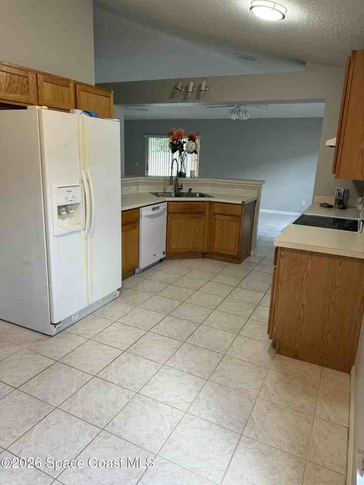 2205 Myla Ln - Photo 6 of 25