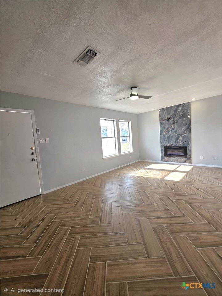 1205 Charisse St #B - Photo 2 of 12