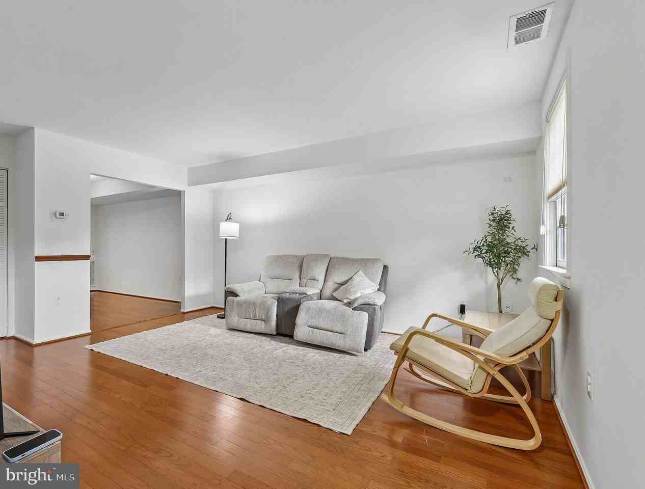 734 Azalea Dr #11-734 - Photo 5 of 24