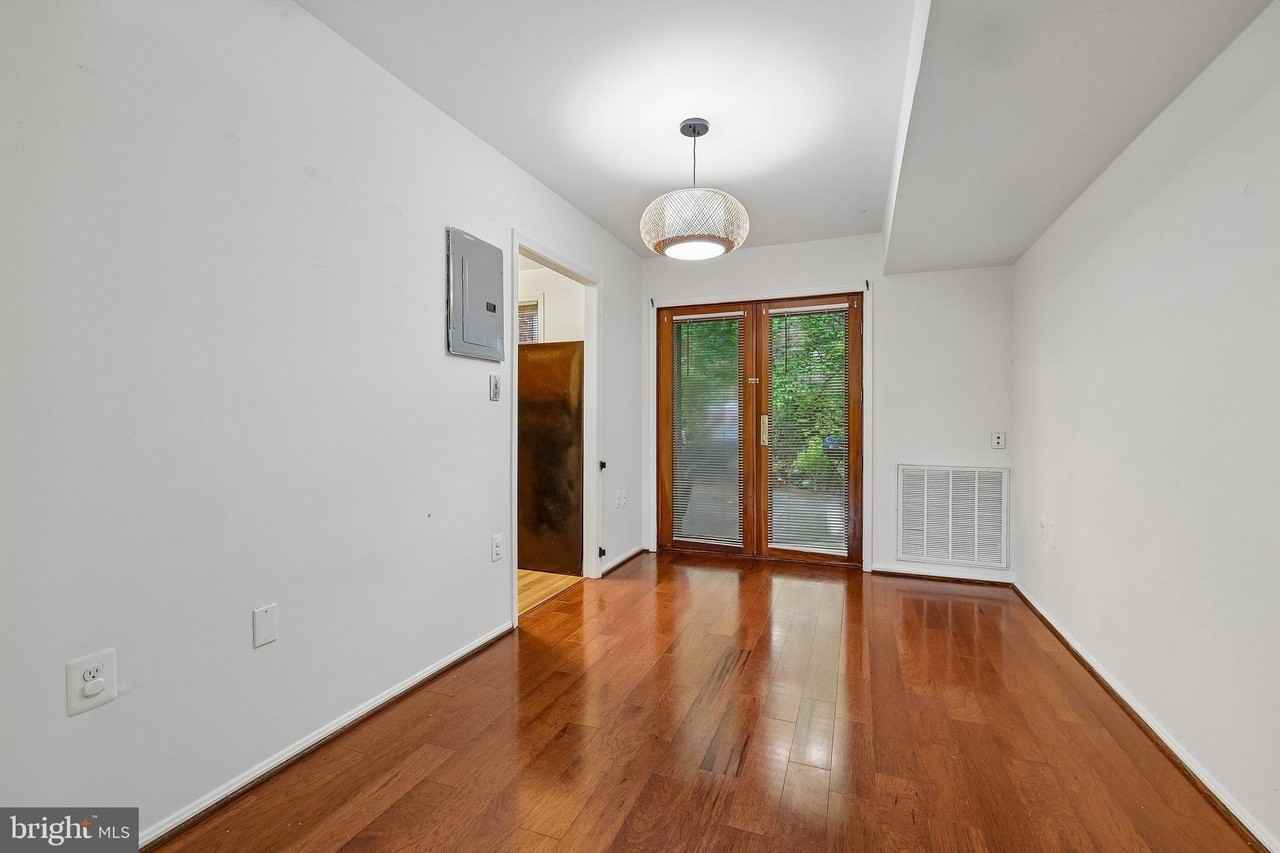 734 Azalea Dr #11-734 - Photo 7 of 24