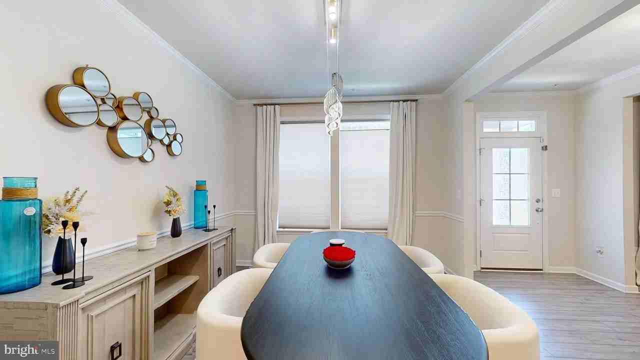 10909 Meridian Hill Way - Photo 7 of 50