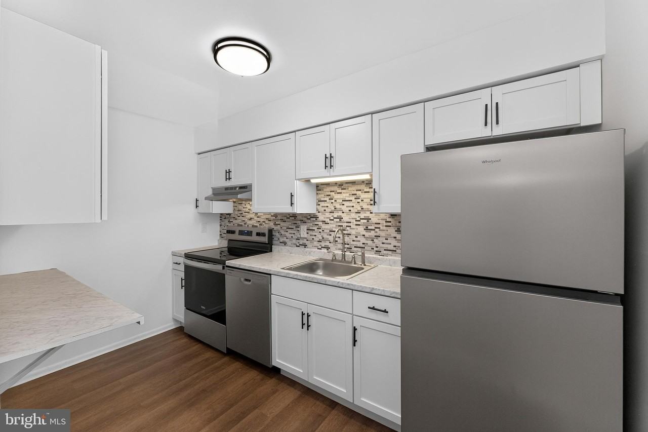 442 State St #B - Photo 6 of 16