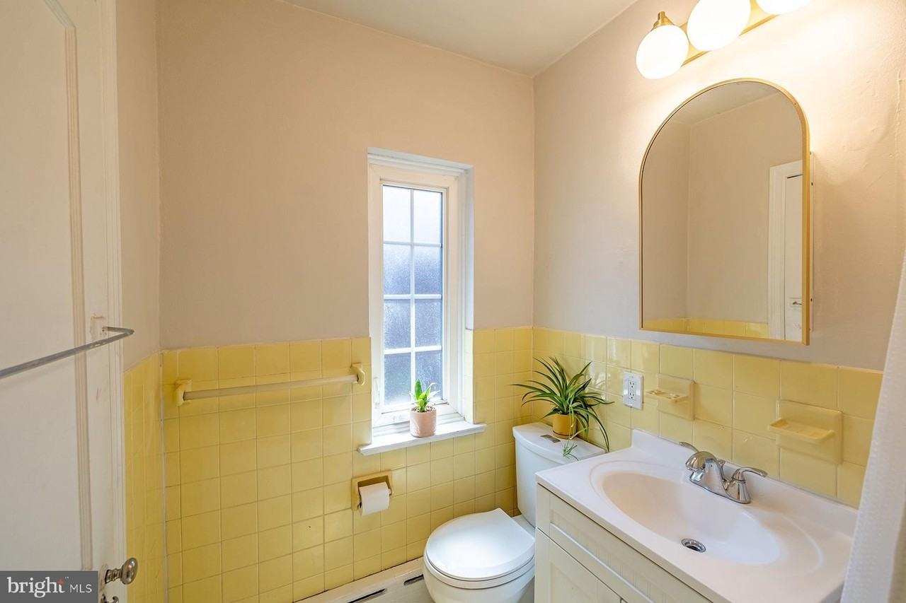 749 Yorkway Pl - Photo 6 of 16