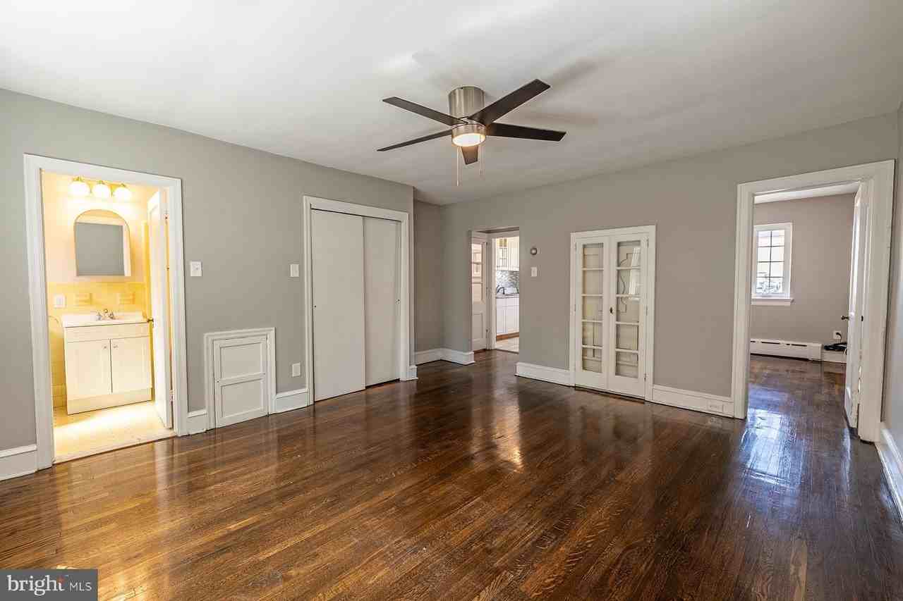 749 Yorkway Pl - Photo 7 of 16